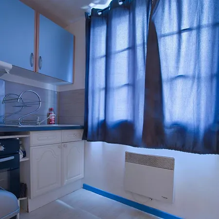 Appartement 2 Pièces De 48 M2 *