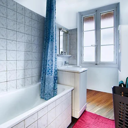 2 Pieces De 48 M2 アパート